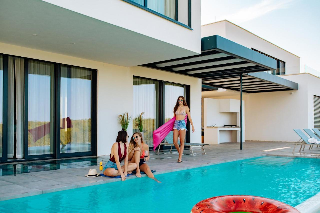 Design Villa Noble With Spa Bale Kültér fotó